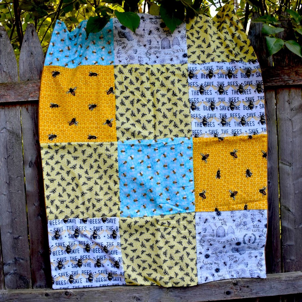 Handmade Bee melody of fabrics baby quilt!